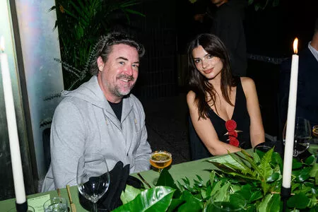 Emily Ratajkowski OnlyFans Leaked Free Thumbnail Picture - #Dj8wcZH1Aa