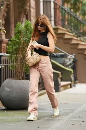 Emily Ratajkowski OnlyFans Leaked Free Thumbnail Picture - #DxHtTTlzMn