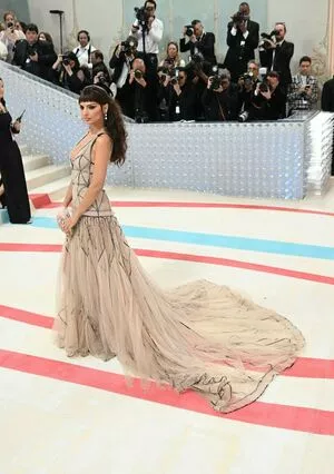 Emily Ratajkowski OnlyFans Leaked Free Thumbnail Picture - #EEnCGGNJDu