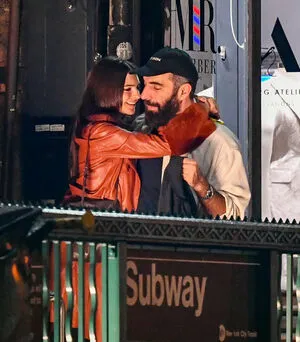 Emily Ratajkowski OnlyFans Leaked Free Thumbnail Picture - #ETj7QA9mHO