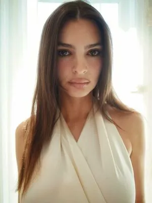 Emily Ratajkowski OnlyFans Leaked Free Thumbnail Picture - #EhqEDWOGGO