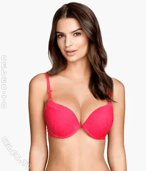 Emily Ratajkowski OnlyFans Leaked Free Thumbnail Picture - #EvbRBXj3L8