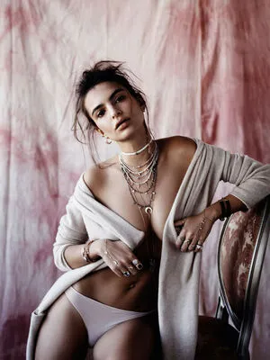 Emily Ratajkowski OnlyFans Leaked Free Thumbnail Picture - #F0L9gLxOhc