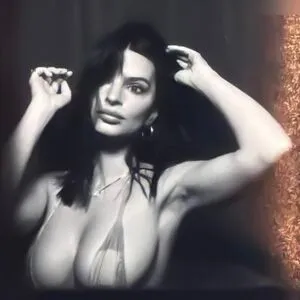 Emily Ratajkowski OnlyFans Leaked Free Thumbnail Picture - #FKN4kEaLWu