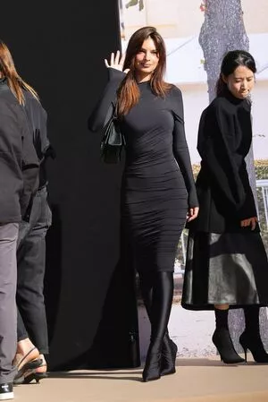 Emily Ratajkowski OnlyFans Leaked Free Thumbnail Picture - #FSkHRgjlBU