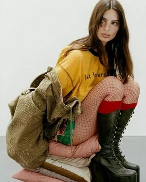 Emily Ratajkowski OnlyFans Leaked Free Thumbnail Picture - #Fqa2BY7T9G