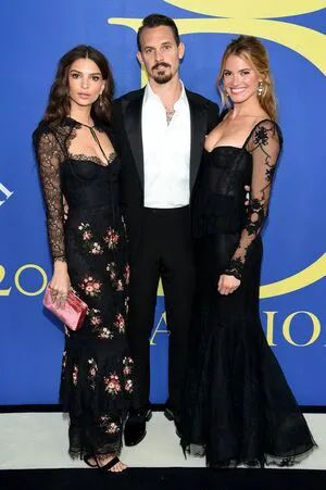 Emily Ratajkowski OnlyFans Leaked Free Thumbnail Picture - #G3EtgVAlaS