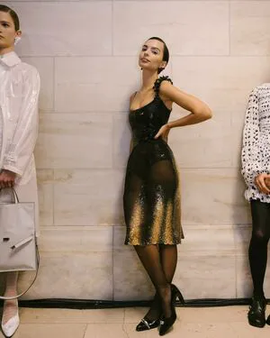 Emily Ratajkowski OnlyFans Leaked Free Thumbnail Picture - #G8MM1bN2EU