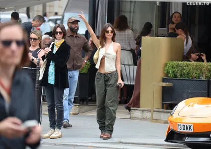 Emily Ratajkowski OnlyFans Leaked Free Thumbnail Picture - #G8o9OwWYYj