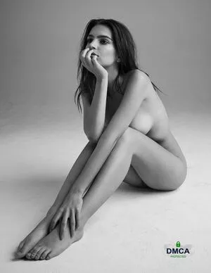 Emily Ratajkowski OnlyFans Leaked Free Thumbnail Picture - #HHLy89RM5K