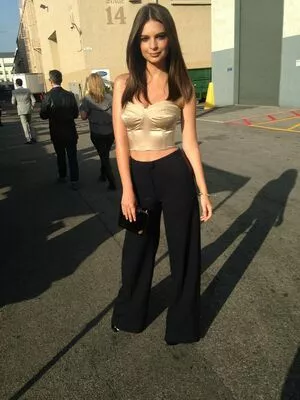 Emily Ratajkowski OnlyFans Leaked Free Thumbnail Picture - #HIUjkzQT3m