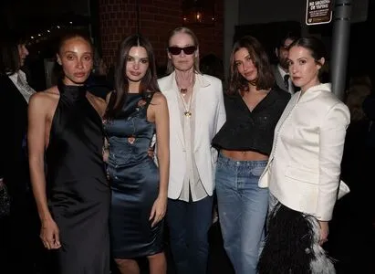 Emily Ratajkowski OnlyFans Leaked Free Thumbnail Picture - #HSQ1GWWh7H