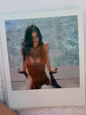 Emily Ratajkowski OnlyFans Leaked Free Thumbnail Picture - #HmXj9lpNi5