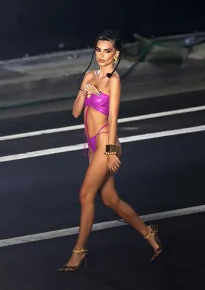 Emily Ratajkowski OnlyFans Leaked Free Thumbnail Picture - #IXdqdta9gJ