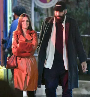 Emily Ratajkowski OnlyFans Leaked Free Thumbnail Picture - #J00NLfzMHl