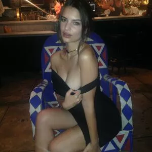 Emily Ratajkowski OnlyFans Leaked Free Thumbnail Picture - #Jmnf08Qn1b