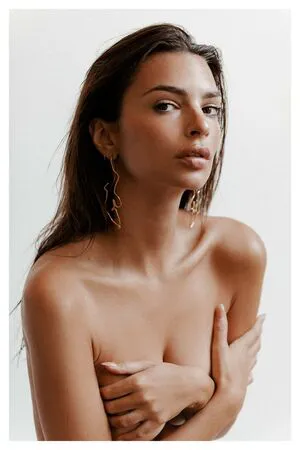Emily Ratajkowski OnlyFans Leaked Free Thumbnail Picture - #JpdccSbs6P