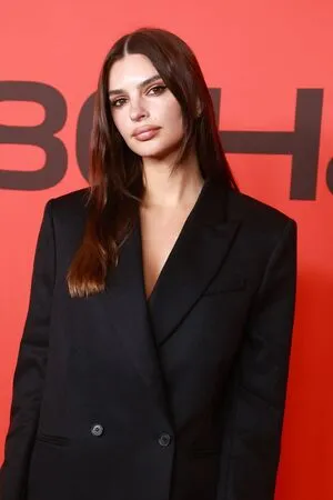 Emily Ratajkowski OnlyFans Leaked Free Thumbnail Picture - #Jyec3RV2Bt