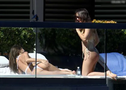 Emily Ratajkowski OnlyFans Leaked Free Thumbnail Picture - #LMv661PPkI