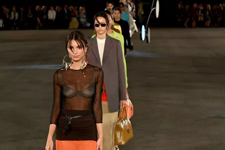 Emily Ratajkowski OnlyFans Leaked Free Thumbnail Picture - #MIlu4ahO8a