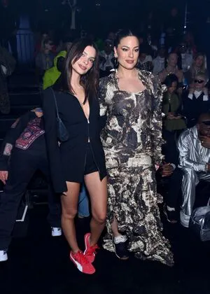 Emily Ratajkowski OnlyFans Leaked Free Thumbnail Picture - #MeC4lECkmD