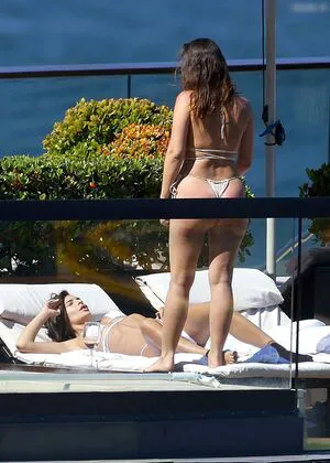 Emily Ratajkowski OnlyFans Leaked Free Thumbnail Picture - #MlF3Ezv4CR