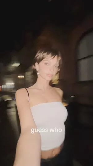 Emily Ratajkowski OnlyFans Leaked Free Thumbnail Picture - #MtGM2Gd9Vl