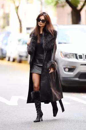 Emily Ratajkowski OnlyFans Leaked Free Thumbnail Picture - #N1qMLA7teD