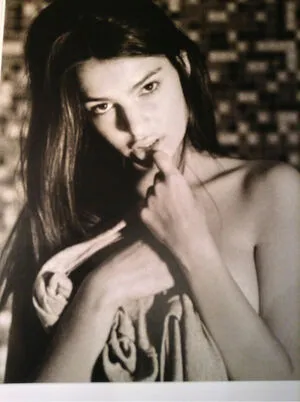 Emily Ratajkowski OnlyFans Leaked Free Thumbnail Picture - #Ngd7q4PpDN