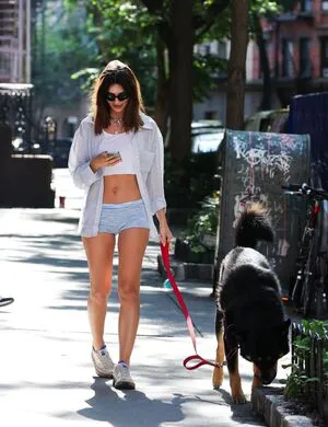 Emily Ratajkowski OnlyFans Leaked Free Thumbnail Picture - #NzJisVAzcH