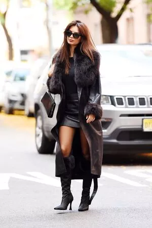 Emily Ratajkowski OnlyFans Leaked Free Thumbnail Picture - #O9aPp9fjby