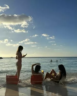 Emily Ratajkowski OnlyFans Leaked Free Thumbnail Picture - #OOgr9qeTSX