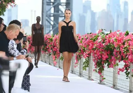 Emily Ratajkowski OnlyFans Leaked Free Thumbnail Picture - #OegnIVx3c6