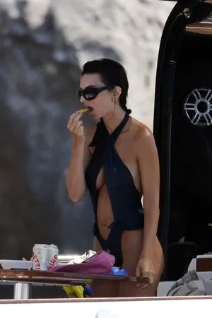 Emily Ratajkowski OnlyFans Leaked Free Thumbnail Picture - #Oeq0ZDc8ko