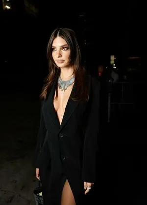 Emily Ratajkowski OnlyFans Leaked Free Thumbnail Picture - #OtIsQaabEX