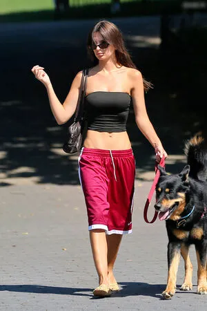 Emily Ratajkowski OnlyFans Leaked Free Thumbnail Picture - #P8OE5c6jqD