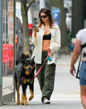 Emily Ratajkowski OnlyFans Leaked Free Thumbnail Picture - #POzOfAs84q