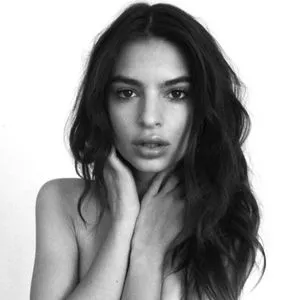 Emily Ratajkowski OnlyFans Leaked Free Thumbnail Picture - #PQR9Bq0avX