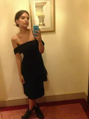 Emily Ratajkowski OnlyFans Leaked Free Thumbnail Picture - #PUd0hHmunY