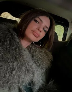 Emily Ratajkowski OnlyFans Leaked Free Thumbnail Picture - #PgzCubXKqe