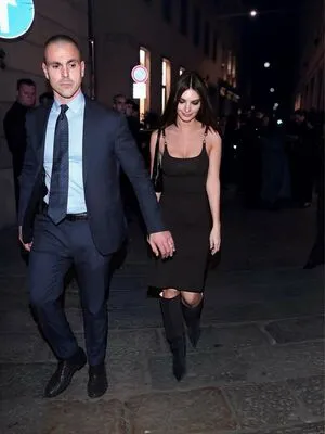 Emily Ratajkowski OnlyFans Leaked Free Thumbnail Picture - #PjASDhyngm