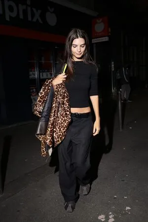 Emily Ratajkowski OnlyFans Leaked Free Thumbnail Picture - #Psifo8PziQ