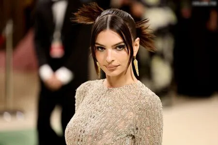 Emily Ratajkowski OnlyFans Leaked Free Thumbnail Picture - #Q9ljWMTTaB