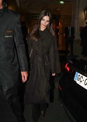 Emily Ratajkowski OnlyFans Leaked Free Thumbnail Picture - #QEg2IH4WBa