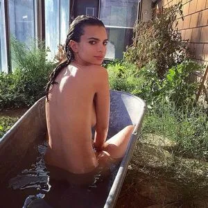 Emily Ratajkowski OnlyFans Leaked Free Thumbnail Picture - #QIjMRXaeJX