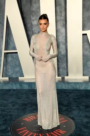 Emily Ratajkowski OnlyFans Leaked Free Thumbnail Picture - #QRm3H4AjPs