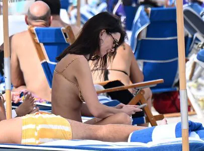 Emily Ratajkowski OnlyFans Leaked Free Thumbnail Picture - #QhMaR3sq1Q