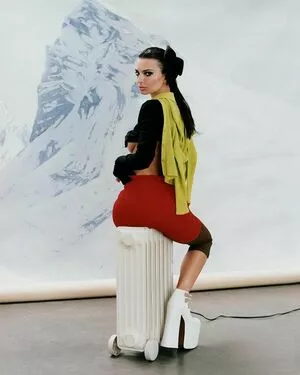 Emily Ratajkowski OnlyFans Leaked Free Thumbnail Picture - #R2FX57RrVB