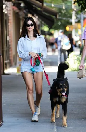 Emily Ratajkowski OnlyFans Leaked Free Thumbnail Picture - #R960jLpb98
