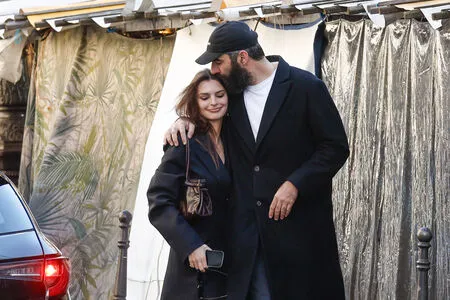 Emily Ratajkowski OnlyFans Leaked Free Thumbnail Picture - #RA7bqhe1Vq